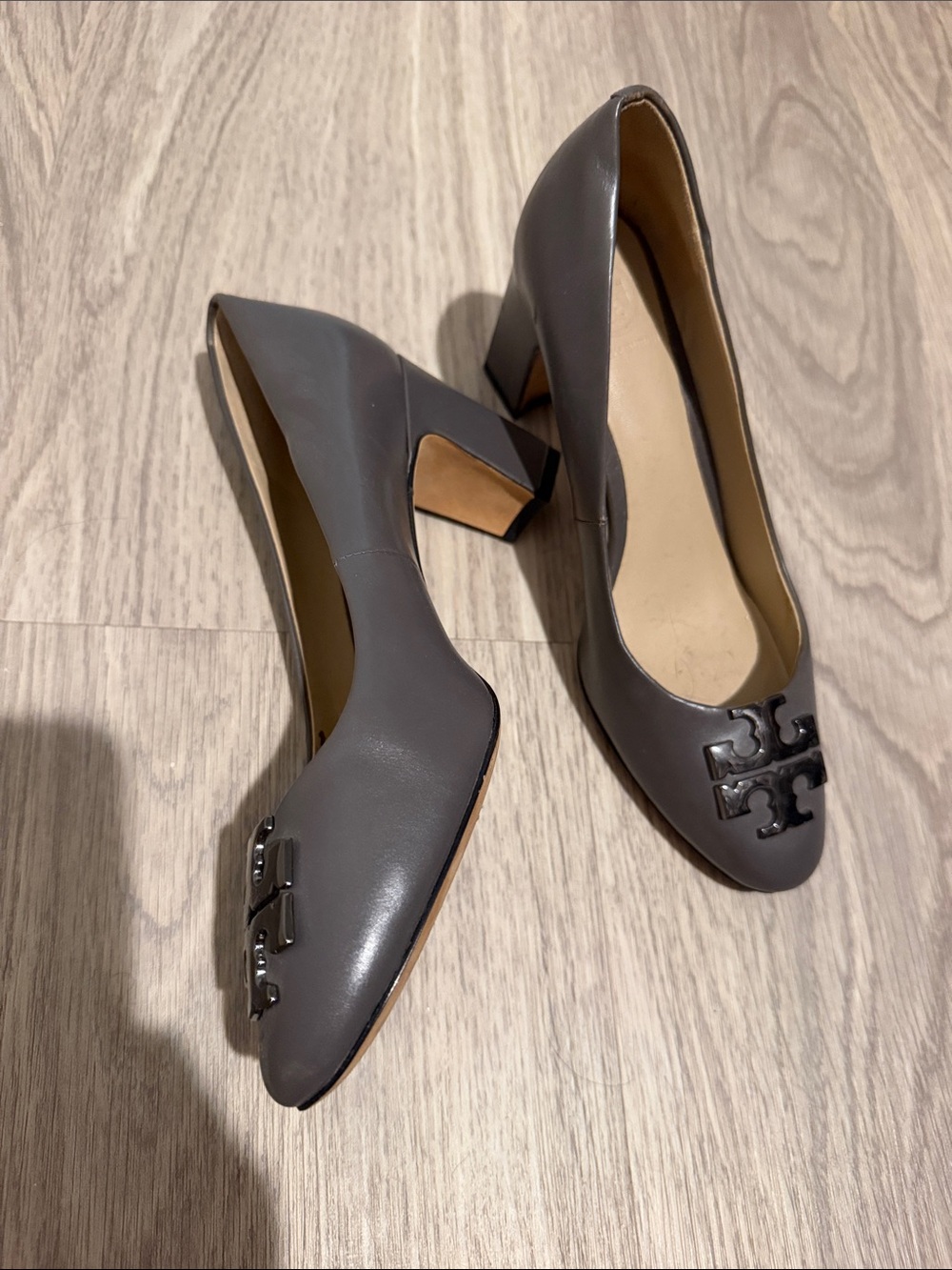 Tory Burch Gray Leather Block Heel Pumps with Logo Accent